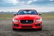 Recenzia prémiového sedanu Jaguar XE fotografia 2