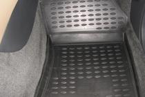 Subaru Tribeca 2005–2014 (2005↗) Gumové rohože do interiéru (4 ks, Novline) fotografia 4