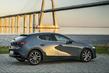 Kompaktný hatchback Mazda 3 štvrtej generácie fotografia 4