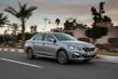 Modernizovaný sedan Peugeot 301 fotografia 2