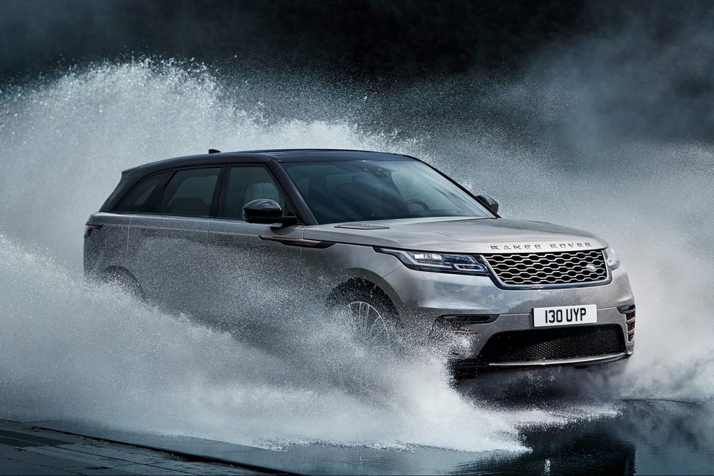 Stredne veľký luxusný crossover Range Rover Velar