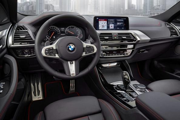 Druhá generácia stredne veľkého crossovera BMW X4 Fotografia 8