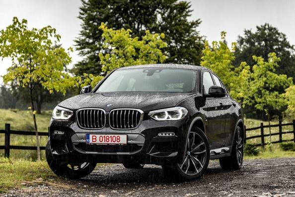 Druhá generácia stredne veľkého crossovera BMW X4 Fotografia 6