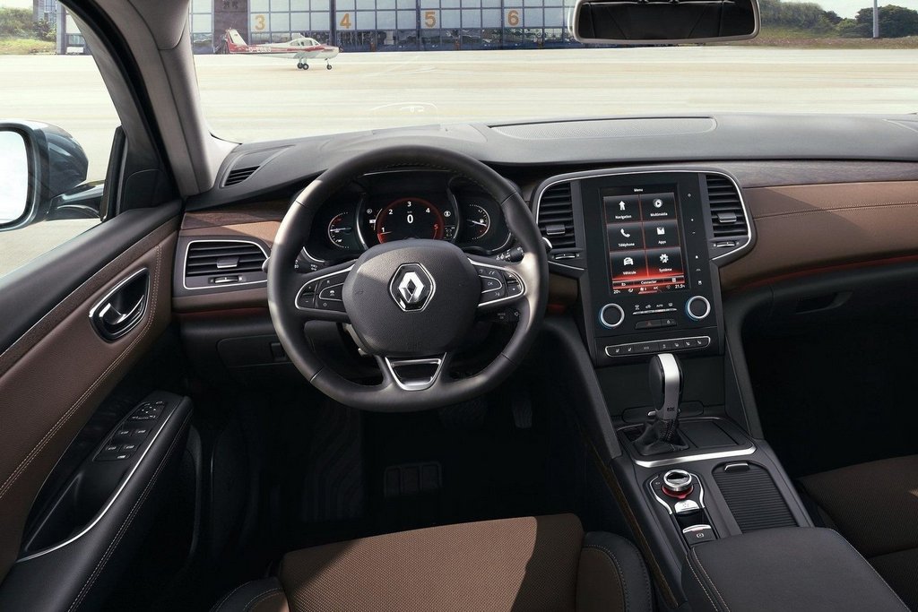 Recenzia stredne veľkého sedanu Renault Talisman