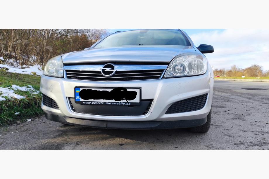 Opel Astra H 2004–2013 Zimná maska chladiča (2004-2007) Image