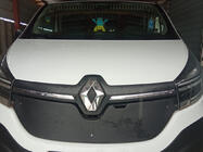 Renault Trafic 2015– Zimná clona na masku chladiča (2015-2020) Lesklá fotografia 2