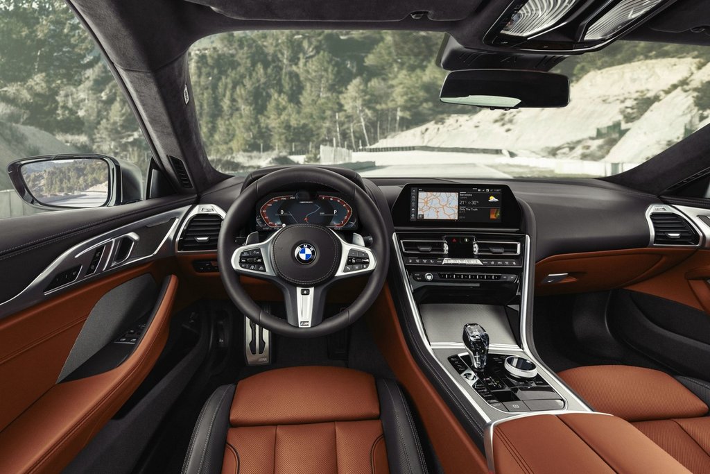 Recenzia druhej generácie BMW 8-Series Coupe