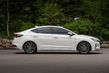 Kompaktný sedan Hyundai Elantra v modernizovanej podobe fotografia 4