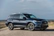 Sedemmiestny crossover Infiniti QX60 fotografia 10