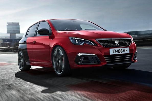 Test päťdverového hot hatchu Peugeot 308 GTi Fotografia 12