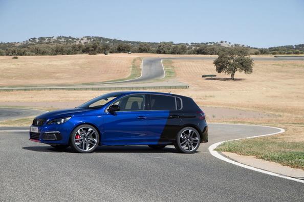 Test päťdverového hot hatchu Peugeot 308 GTi Fotografia 5