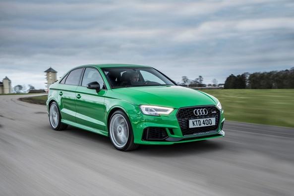 Recenzia kompaktného športového sedanu Audi RS3