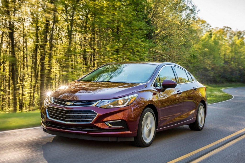 Kompaktný sedan Chevrolet Cruze druhej generácie