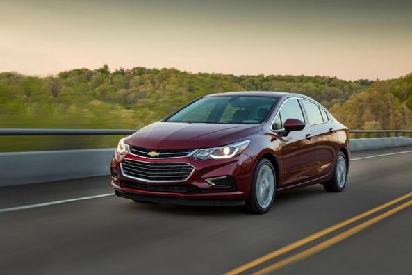 Kompaktný sedan Chevrolet Cruze druhej generácie
