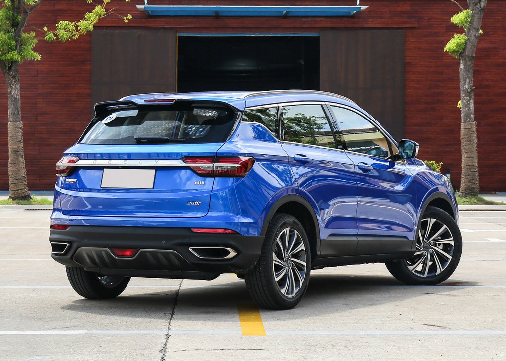 Recenzia kompaktného crossoveru Geely SX11