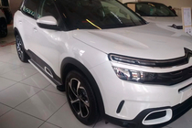 Citroen C5 Aircross 2017–2025 Bočné nášľapy Maya V2 (2 ks, hliník) fotografia 4