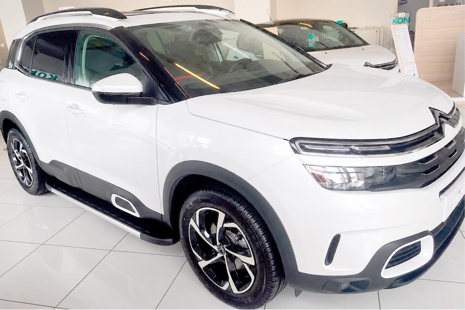 Citroen C5 Aircross 2017–2025 Bočné nášľapy Duru (2 ks, hliník) Image