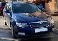 Skoda Superb 2009–2015 Zimná clona na masku chladiča (spodná, 2008-2013) Lesklá fotografia 7