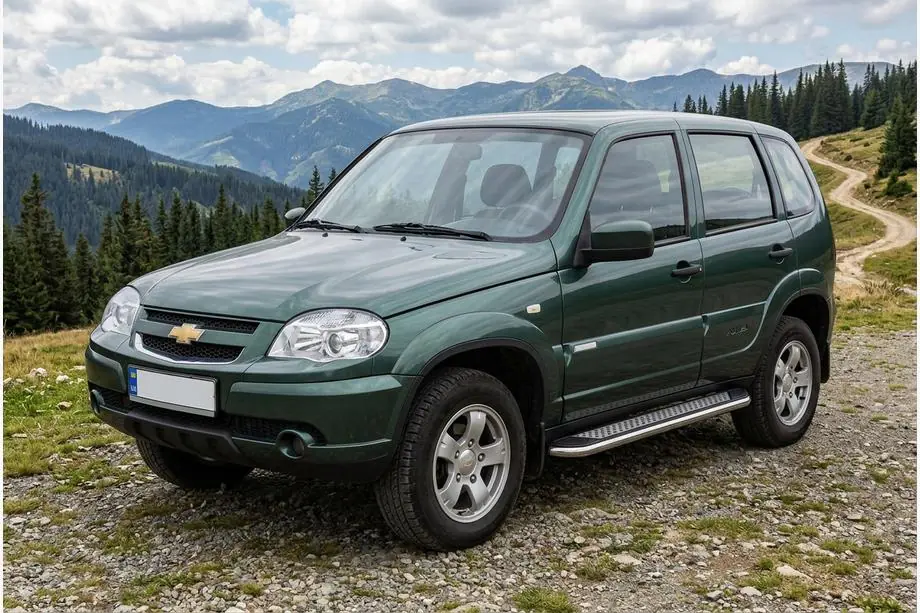 Chevrolet Niva 1998–2020 Bočné nášľapy Maydos V2 (2 ks, hliník/nehrdzavejúca oceľ) Image