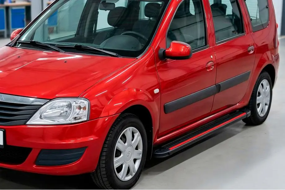 Dacia Logan MCV 2004–2014 Bočné prahy Maya Red (2 ks., hliník) Image
