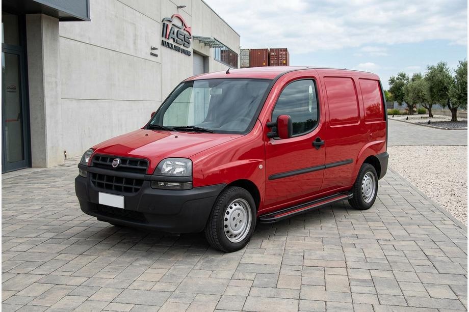 Fiat Doblo I 2001–2005 Bočné prahy Maya Red (2 ks., hliník) Image