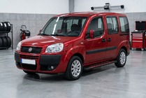 Fiat Doblo I 2005–2010 Bočné prahy Maya Red (2 ks., hliník) fotografia 1