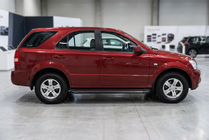 Kia Sorento I BL 2002–2009 Bočné prahy Maya Red (2 ks., hliník) fotografia 1