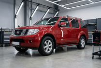 Nissan Pathfinder R51 2005–2014 Bočné prahy Maya Red (2 ks., hliník) fotografia 1
