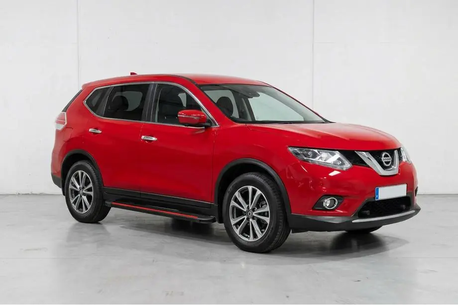 Nissan X-trail T32/Rogue 2014–2021 Bočné prahy Maya Red (2 ks., hliník) Image