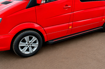 Volkswagen Crafter 2006–2016 Bočné prahy Maya Red (2 ks., hliník) Dlhý/Extra dlhý fotografia 3