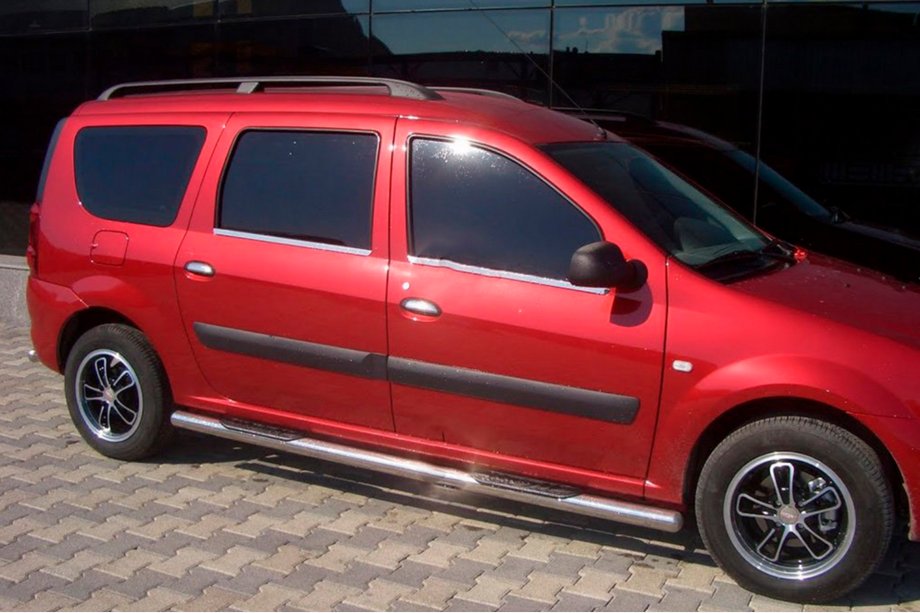 Lada Largus 2012– Bočné trubky (2 ks, nerez) Image