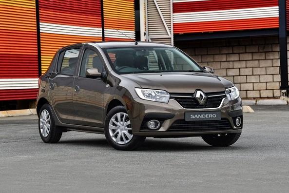 Recenzia modernizovaného hatchbacku Renault Sandero druhej generácie
