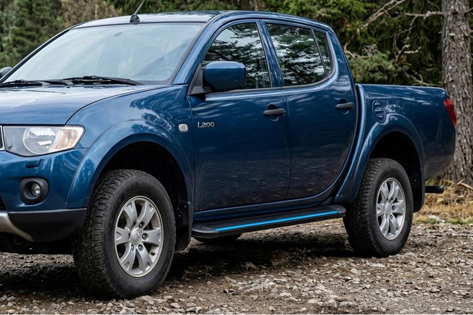 Fiat Fullback 2016– Bočné nášľapy Maya Blue (2 ks, hliník) Image