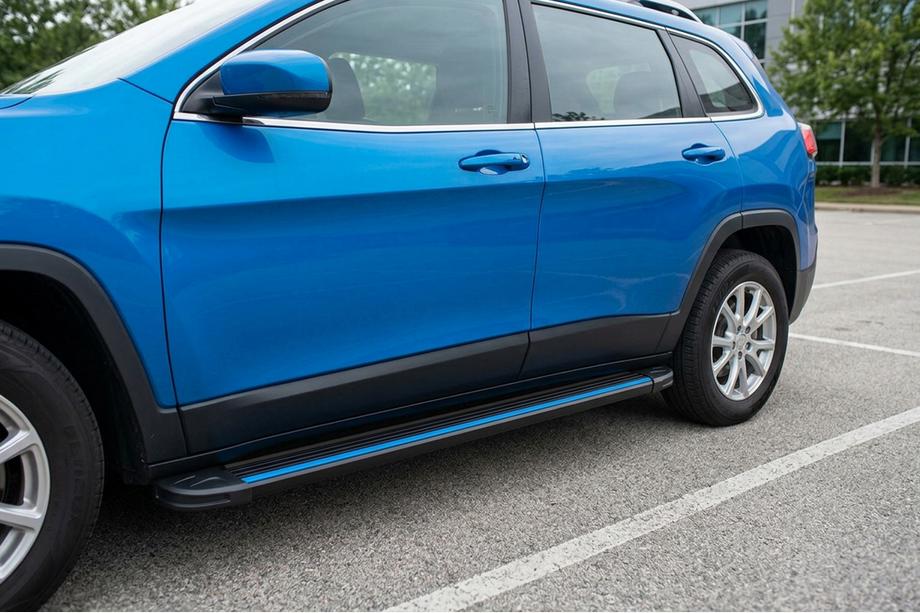 Jeep Cherokee KL 2013– Bočné nášľapy Maya Blue (2 ks, hliník) Image