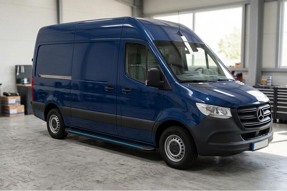 Mercedes Sprinter W907/W910 2018– Bočné nášľapy Maya Blue (2 ks, hliník) Image