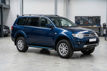 Mitsubishi Pajero Sport 2008–2015 Bočné nášľapy Maya Blue (2 ks, hliník) fotografia 1