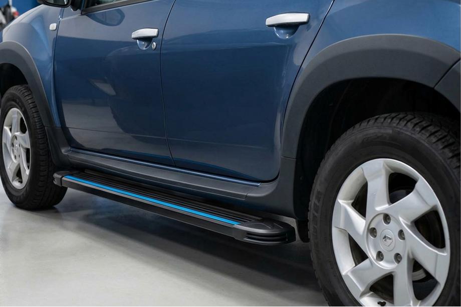 Renault Duster 2008–2017 Bočné nášľapy Maya Blue (2 ks, hliník) Image