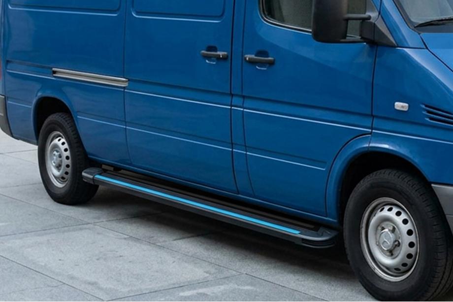 Volkswagen LT 1995–2006 Bočné nášľapy Maya Blue (2 ks, hliník) Dlhý rázvor Image
