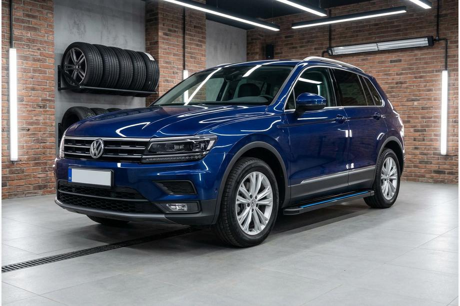 Volkswagen Tiguan 2016–2023 Bočné nášľapy Maya Blue (2 ks, hliník) Image