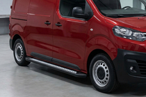 Citroen Jumpy/Dispatch 2017– Bočné nášľapy Vision New Black (2 ks, hliník) fotografia 1