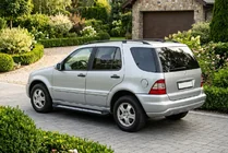 Mercedes ML W163 1997–2005 Bočné nášľapy New Vision Black (2 ks, hliník) fotografia 1