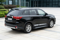 Mitsubishi Outlander 2012–2021 Bočné nášľapy New Vision Black (2 ks, hliník) fotografia 1