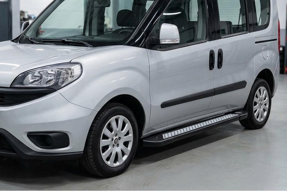 Opel Combo 2012–2018 Bočné nášľapy New Vision Black (2 ks, hliník) Image