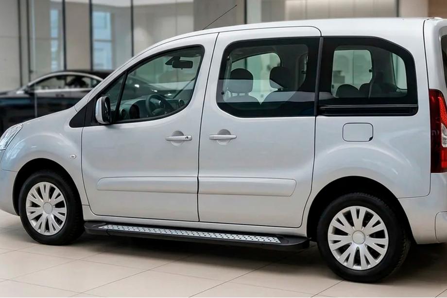 Peugeot Partner Tepee 2008–2018 Bočné nášľapy New Vision Black (2 ks, hliník) Image