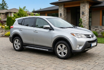 Toyota Rav 4 2013–2018 Bočné nášľapy New Vision Black (2 ks, hliník) fotografia 1