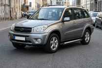 Toyota Rav 4 2001–2005 Bočné nášľapy New Vision Black (2 ks, hliník) fotografia 1