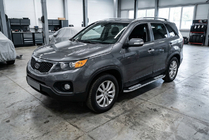Kia Sorento II XM 2009–2014 Bočné nášľapy Tayga V2 (2 ks, hliník) 2013-2016 fotografia 1