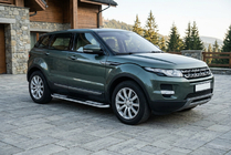 Range Rover Evoque 2012–2018 Bočné nášľapy Tayga V2 (2 ks, hliník) fotografia 1