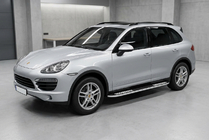 Porsche Cayenne 2010–2017 Bočné nášľapy Tayga V2 (2 ks, hliník) fotografia 1