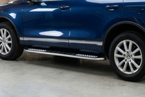 Volkswagen Touareg 2002–2010 Bočné nášľapy Tayga V2 (2 ks, hliník) fotografia 1